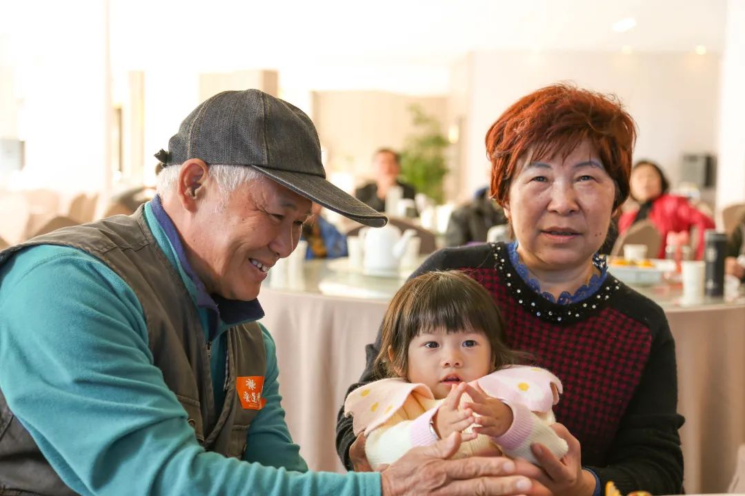爱莲湾活动回顾 | 欢度重阳节联欢会(图4) 爱莲湾活动回顾 | 欢度重阳节联欢会(图4)