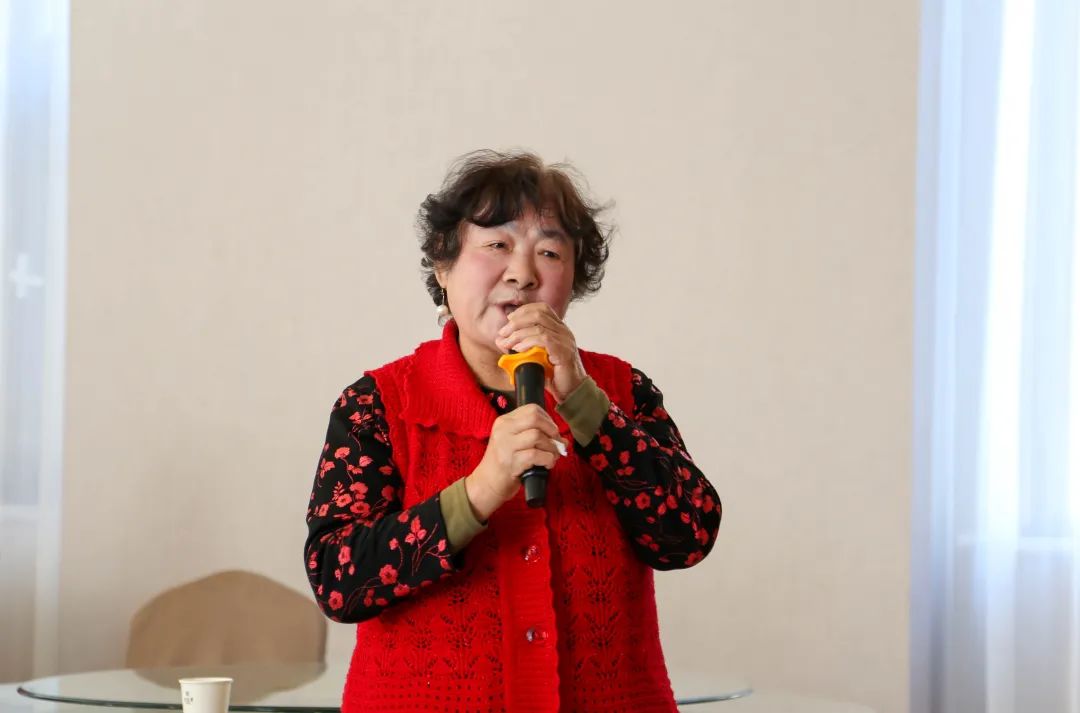爱莲湾活动回顾 | 欢度重阳节联欢会(图8) 爱莲湾活动回顾 | 欢度重阳节联欢会(图8)