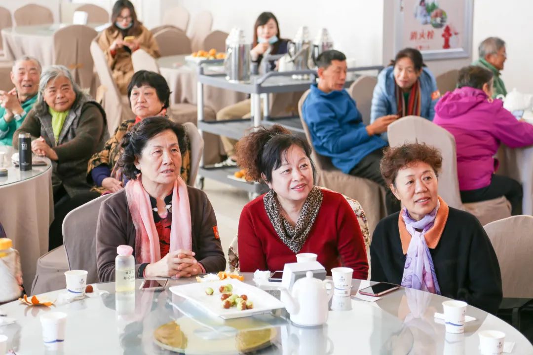 爱莲湾活动回顾 | 欢度重阳节联欢会(图12) 爱莲湾活动回顾 | 欢度重阳节联欢会(图12)