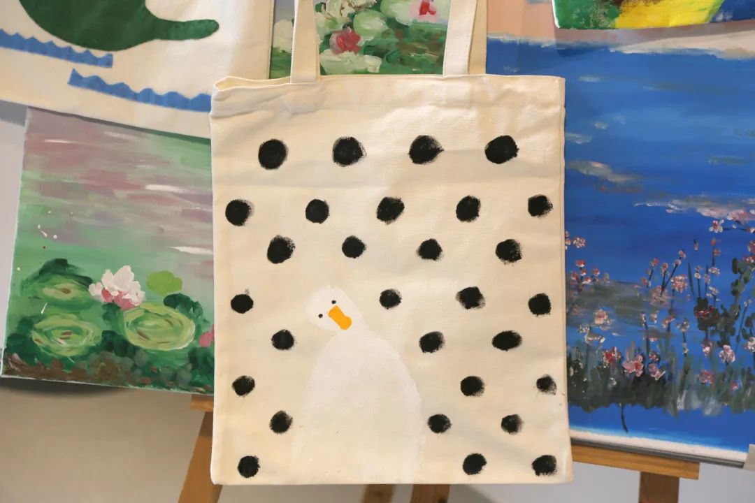爱莲湾活动回顾 | 手工制作环保袋(图2) 爱莲湾活动回顾 | 手工制作环保袋(图2)