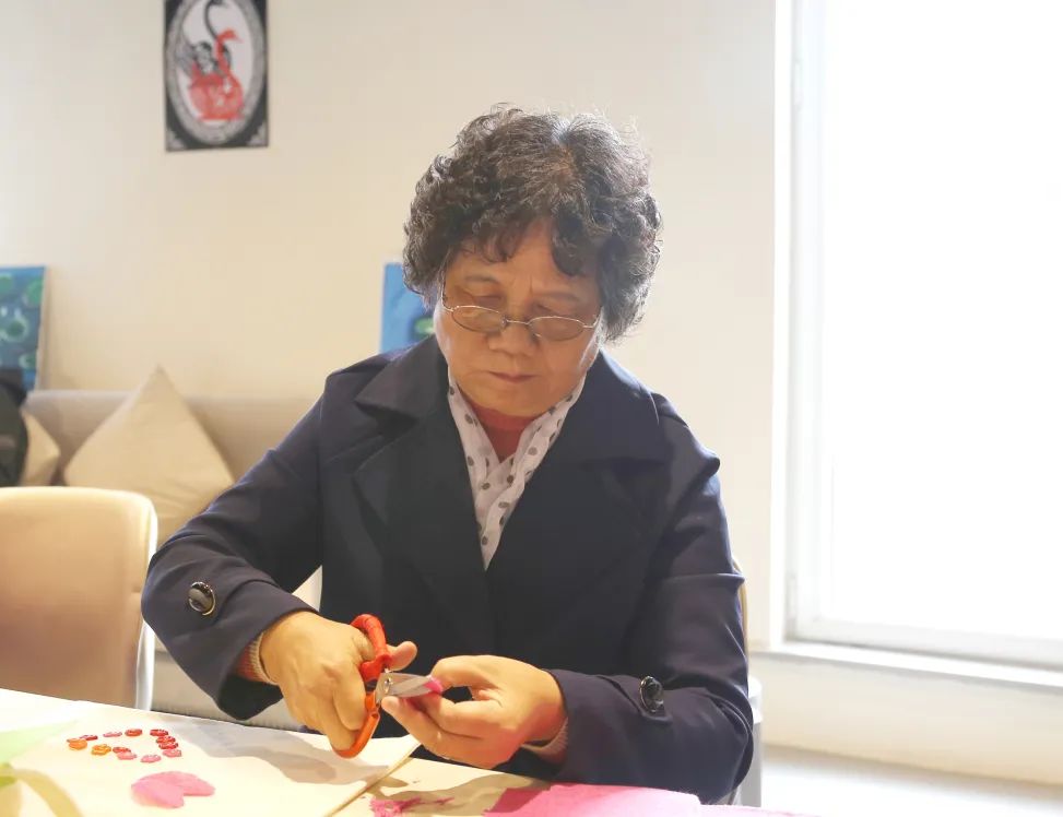 爱莲湾活动回顾 | 手工制作环保袋(图5) 爱莲湾活动回顾 | 手工制作环保袋(图5)