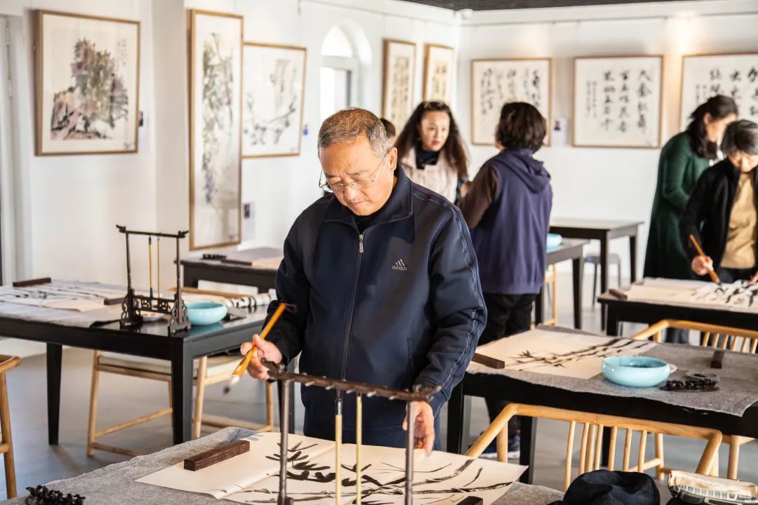 爱莲湾活动回顾 | 国画体验入门课(图8) 爱莲湾活动回顾 | 国画体验入门课(图8)