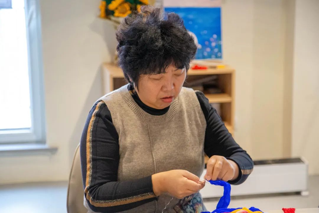 爱莲湾活动回顾 | 手工制作丝网花(图4) 爱莲湾活动回顾 | 手工制作丝网花(图4)