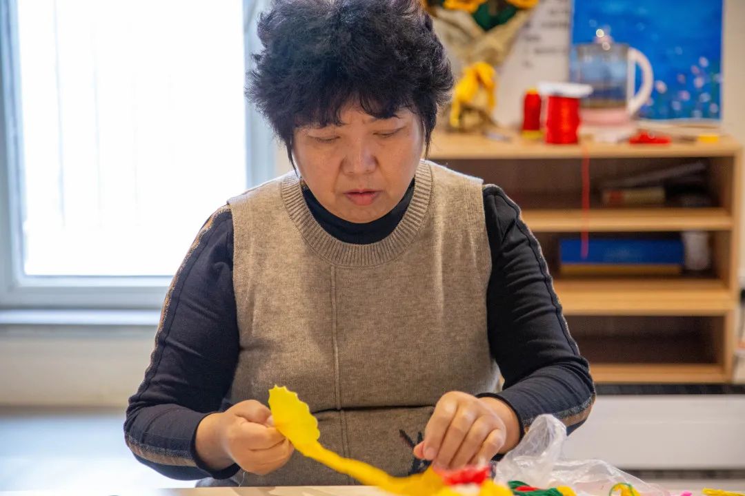 爱莲湾活动回顾 | 手工制作丝网花(图8) 爱莲湾活动回顾 | 手工制作丝网花(图8)