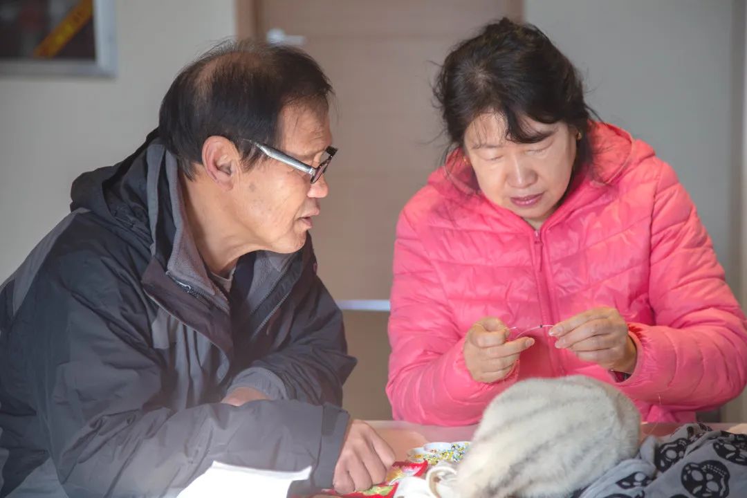 爱莲湾活动回顾 | 巧手慧心 串出精彩——制作手工串珠作品(图8) 爱莲湾活动回顾 | 巧手慧心 串出精彩——制作手工串珠作品(图8)