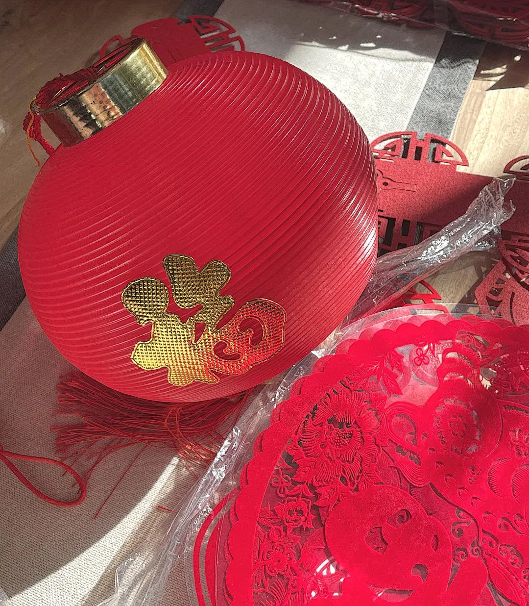爱莲湾活动回顾 | 巧手做灯笼 挥笔写春联(图2) 爱莲湾活动回顾 | 巧手做灯笼 挥笔写春联(图2)