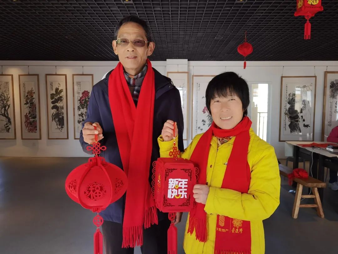 爱莲湾活动回顾 | 巧手做灯笼 挥笔写春联(图11) 爱莲湾活动回顾 | 巧手做灯笼 挥笔写春联(图11)